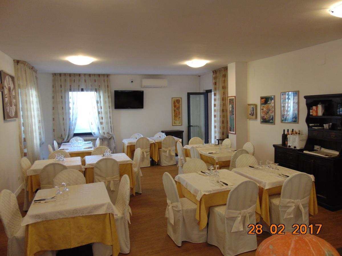 Hotel Mazzocchetti Citta Sant'Angelo Exterior foto