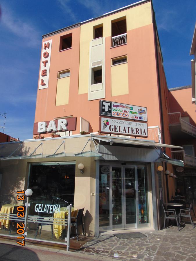 Hotel Mazzocchetti Citta Sant'Angelo Exterior foto